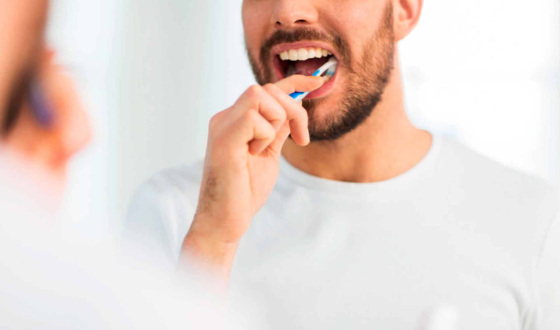 Como higienizar a boca após extração de dente? Descubra